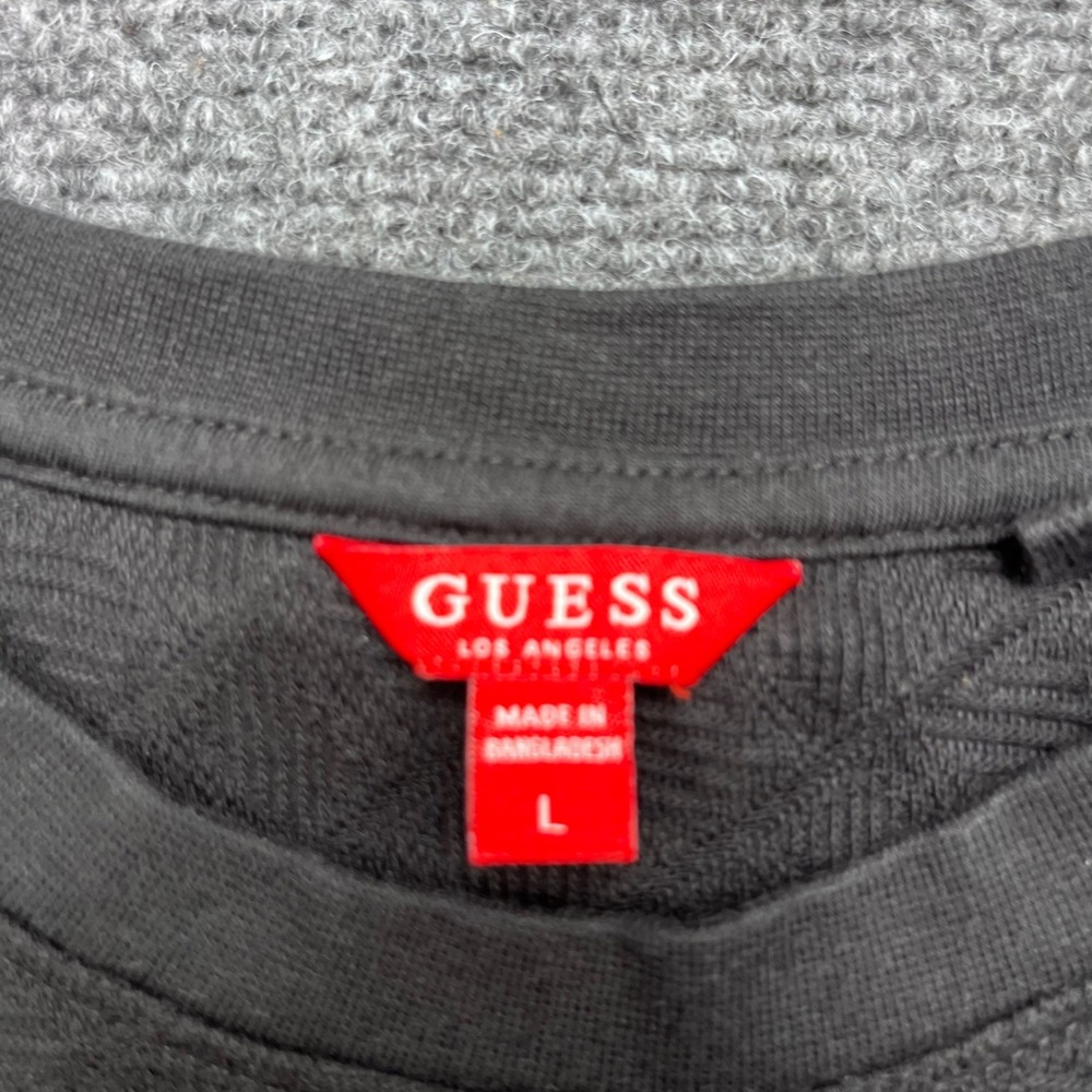 GUESS Textured Jacquard Knit Short Sleeve Black Crew Neck T-Shirt - Picture 2 of 7